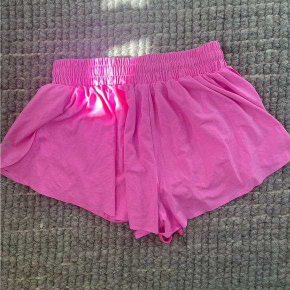 Pink shorts - Picture 2 of 2
